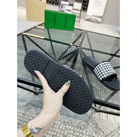 BOTTEGA VENETA Bottega Veneta is gaining attention now 2024SS Men's slippers BOTTEGA VENETA Bottega Veneta is gaining attention now 2024SS Men's slippers