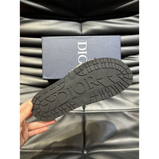 DIOR Dior A very popular brand in Japan 2024SS Men's slippers DIOR Dior A very popular brand in Japan 2024SS Men's slippers