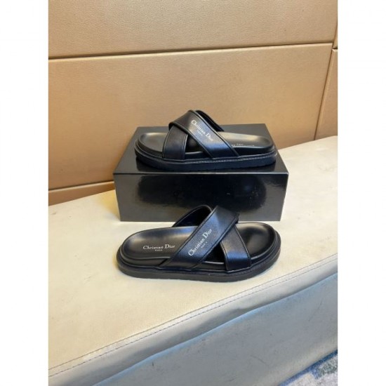 DIOR New Summer 2024SS Men's Slippers that can create a new look DIOR New Summer 2024SS Men's Slippers that can create a new look