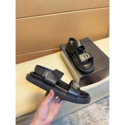 DIOR This season's trend items 2024SS Men's slippers