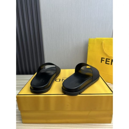 FENDI 2024SS men's slippers that give you a youthful and energetic look FENDI 2024SS men's slippers that give you a youthful and energetic look