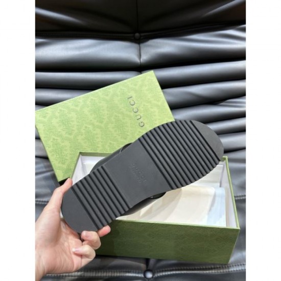 GUCCI Gucci Show a calm atmosphere 2024SS Men's slippers GUCCI Gucci Show a calm atmosphere 2024SS Men's slippers