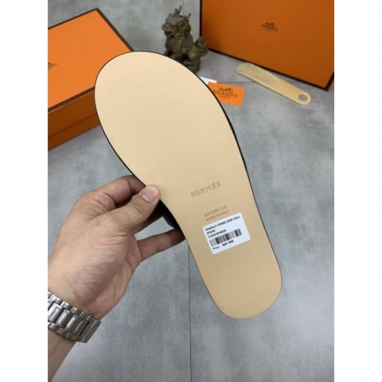 HERMES Brand new product that can't wait for summer 2024SS Men's slippers HERMES Brand new product that can't wait for summer 2024SS Men's slippers