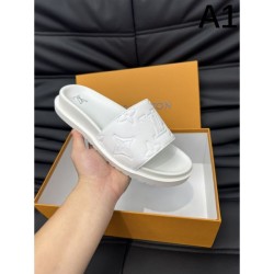 LOUIS VUITTON 2024SS men's slippers that go well with each other