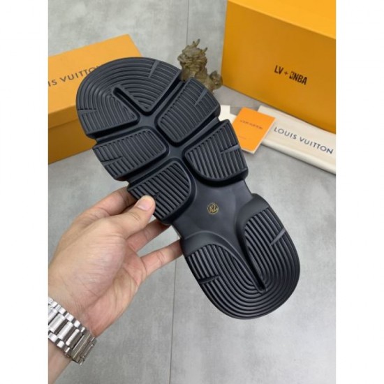 LOUIS VUITTON Extremely popular 2024SS men's slippers LOUIS VUITTON Extremely popular 2024SS men's slippers