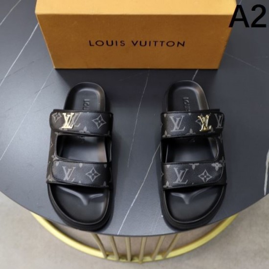 LOUIS VUITTON Explosively popular in summer 2024SS Men's slippers LOUIS VUITTON Explosively popular in summer 2024SS Men's slippers