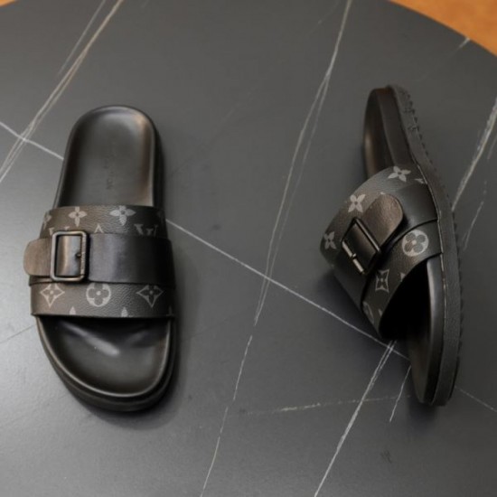 LOUIS VUITTON 2024SS men's slippers that are useful regardless of the season LOUIS VUITTON 2024SS men's slippers that are useful regardless of the season
