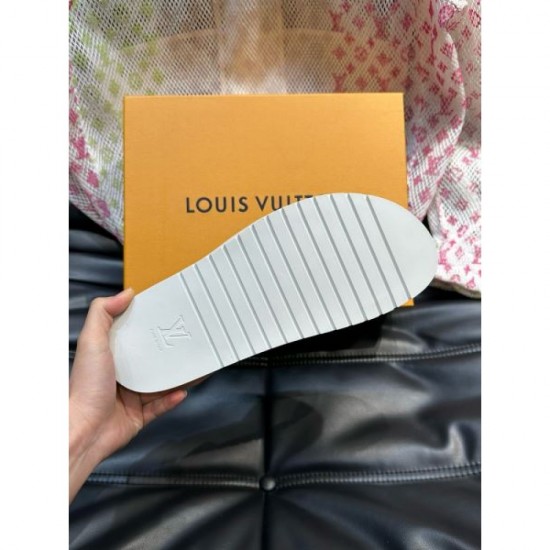 LOUIS VUITTON New Spring/Summer Release 2024SS Men's Sandals LOUIS VUITTON New Spring/Summer Release 2024SS Men's Sandals