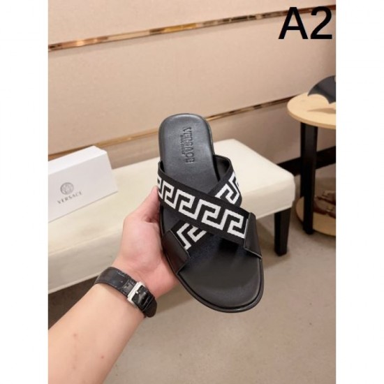 VERSACE Limited Time VIP Sale 2024SS Men's Sandals VERSACE Limited Time VIP Sale 2024SS Men's Sandals