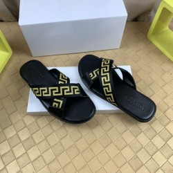 VERSACE Versace Spring/Summer Super Popular Instant Sold Out 2024SS Men's Sandals