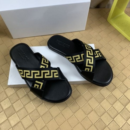 VERSACE Versace Spring/Summer Super Popular Instant Sold Out 2024SS Men's Sandals VERSACE Versace Spring/Summer Super Popular Instant Sold Out 2024SS Men's Sandals