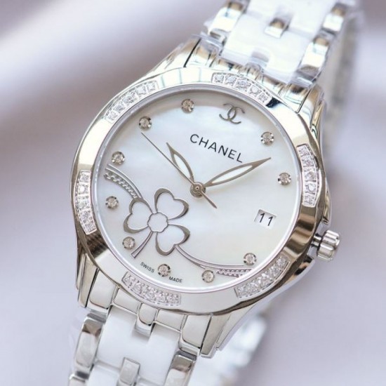 2024SS For an elegant casual outfit CHANEL Clock Watch 2024SS For an elegant casual outfit CHANEL Clock Watch
