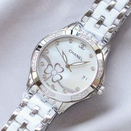 2024SS For an elegant casual outfit CHANEL Clock Watch 2024SS For an elegant casual outfit CHANEL Clock Watch