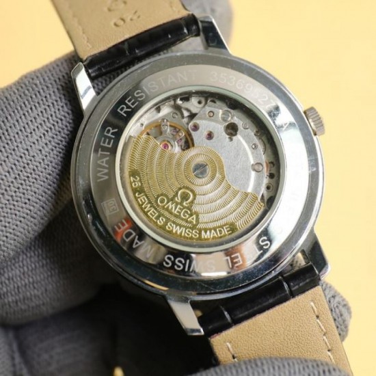 2024SS Popular item in both magazines and the city OMEGA Watch 2024SS Popular item in both magazines and the city OMEGA Watch