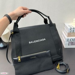 Super rare and difficult to obtain item 2024SS tote bag BALENCIAGA Balenciaga