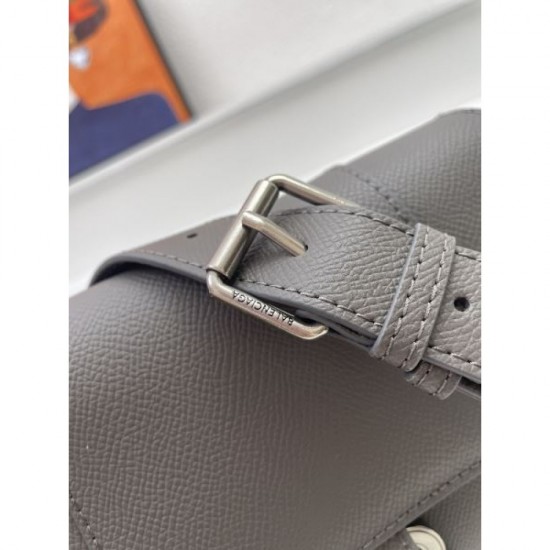 BALENCIAGA 2024FW Fall/Winter Essentials Shoulder Bag BALENCIAGA 2024FW Fall/Winter Essentials Shoulder Bag