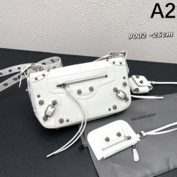 BALENCIAGA Balenciaga 2024FW A new masterpiece shoulder bag with high demand