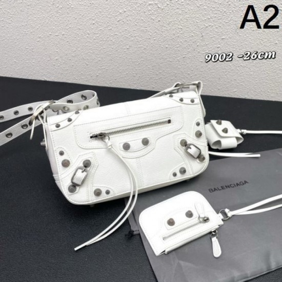 BALENCIAGA Balenciaga 2024FW A new masterpiece shoulder bag with high demand BALENCIAGA Balenciaga 2024FW A new masterpiece shoulder bag with high demand