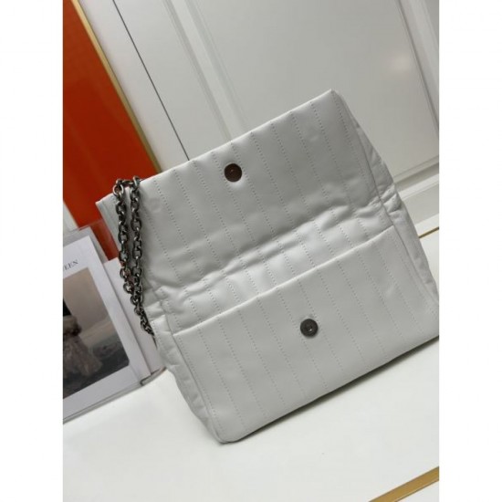 BALENCIAGA Balenciaga 2024FW Tote bag that is gaining attention now BALENCIAGA Balenciaga 2024FW Tote bag that is gaining attention now