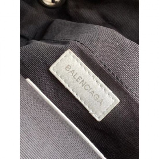 BALENCIAGA Balenciaga 2024FW Tote bag that is gaining attention now BALENCIAGA Balenciaga 2024FW Tote bag that is gaining attention now