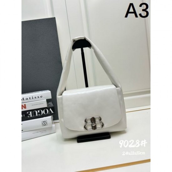 BALENCIAGA Balenciaga 2024FW Tote bag to watch this fall/winter BALENCIAGA Balenciaga 2024FW Tote bag to watch this fall/winter