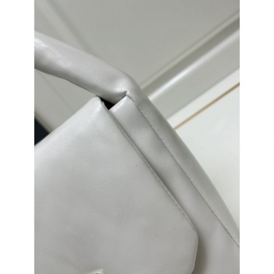 BALENCIAGA Balenciaga 2024FW Tote bag to watch this fall/winter BALENCIAGA Balenciaga 2024FW Tote bag to watch this fall/winter