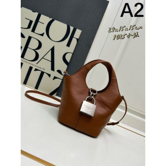 BALENCIAGA Balenciaga 2024FW Relaxed tote bag BALENCIAGA Balenciaga 2024FW Relaxed tote bag