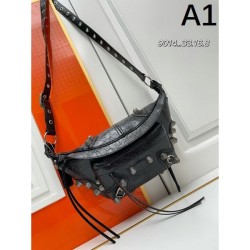 BALENCIAGA Balenciaga 2024FW Popular Sale 100% New Chest Bag