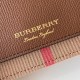 Mature texture 2024SS shoulder bag BURBERRY Burberry Mature texture 2024SS shoulder bag BURBERRY Burberry