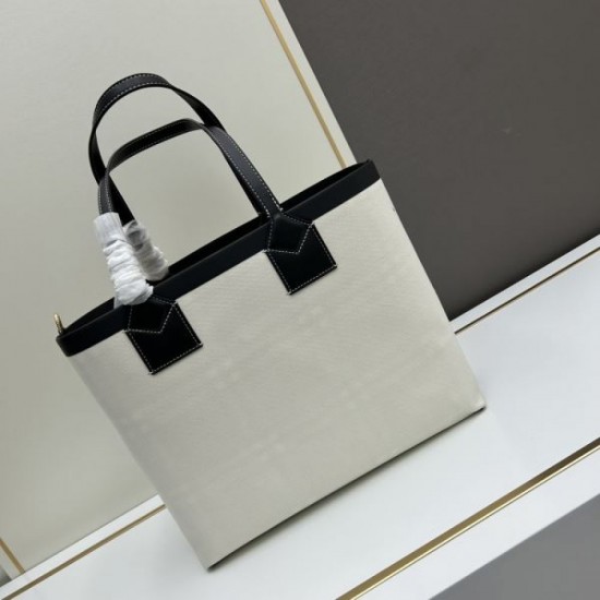 2024SS tote bag BURBERRY that will definitely be popular this summer 2024SS tote bag BURBERRY that will definitely be popular this summer