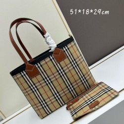 2024SS tote bag BURBERRY that will enliven your summer mood