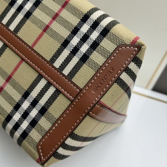 2024SS tote bag BURBERRY that will enliven your summer mood 2024SS tote bag BURBERRY that will enliven your summer mood