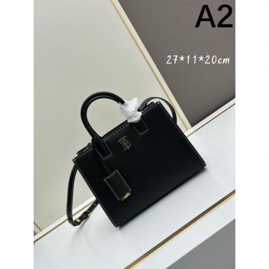 Hot item for summer 2024SS tote bag BURBERRY Burberry Hot item for summer 2024SS tote bag BURBERRY Burberry