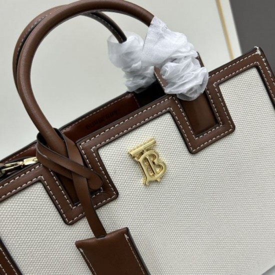 Hot item for summer 2024SS tote bag BURBERRY Burberry Hot item for summer 2024SS tote bag BURBERRY Burberry