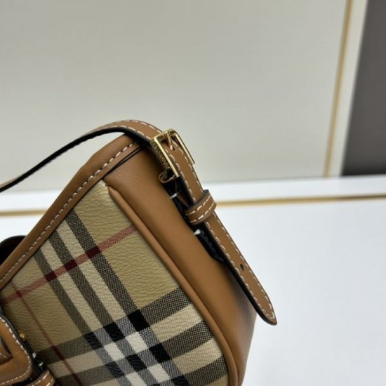 Spring/Summer Trendy Items 2024SS Tote Bag BURBERRY Burberry Spring/Summer Trendy Items 2024SS Tote Bag BURBERRY Burberry