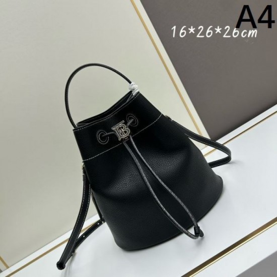Stable summer new item 2024SS tote bag BURBERRY Burberry Stable summer new item 2024SS tote bag BURBERRY Burberry
