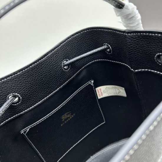 Stable summer new item 2024SS tote bag BURBERRY Burberry Stable summer new item 2024SS tote bag BURBERRY Burberry