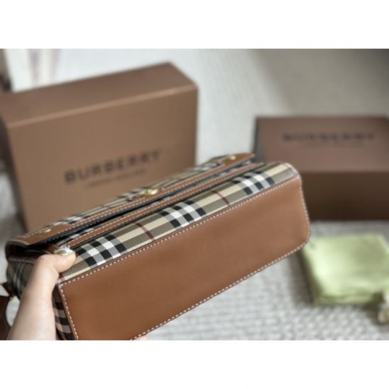Long season 2024SS shoulder bag BURBERRY Burberry Long season 2024SS shoulder bag BURBERRY Burberry