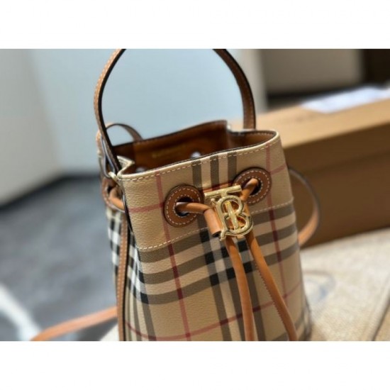Store limited model 2024SS shoulder bag BURBERRY Burberry Store limited model 2024SS shoulder bag BURBERRY Burberry