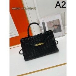 Popular this year too 2024SS tote bag BOTTEGA VENETA