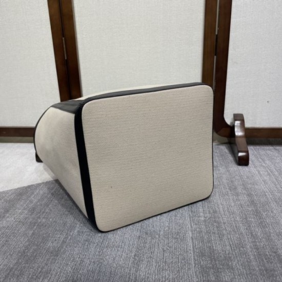 Now gaining attention 2024SS tote bag CELINE Now gaining attention 2024SS tote bag CELINE