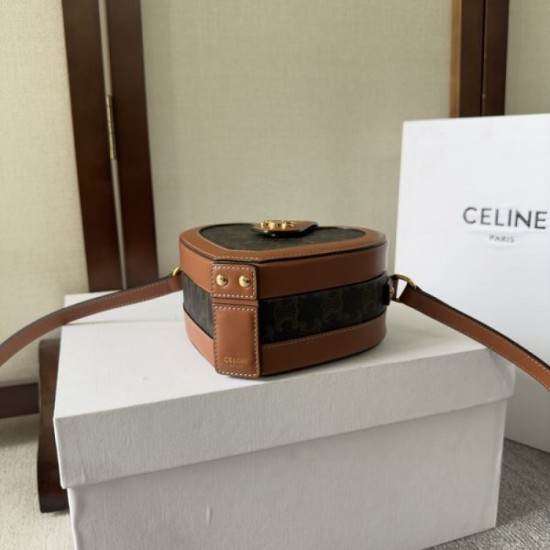 The popularity is evident 2024SS shoulder bag CELINE The popularity is evident 2024SS shoulder bag CELINE