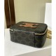 Full of fashion sense 2024SS shoulder bag CELINE Full of fashion sense 2024SS shoulder bag CELINE