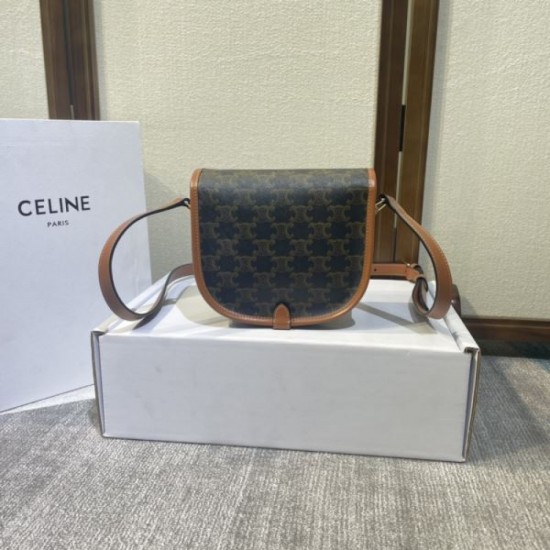 2024SS shoulder bag CELINE that shines with sophisticated charm 2024SS shoulder bag CELINE that shines with sophisticated charm