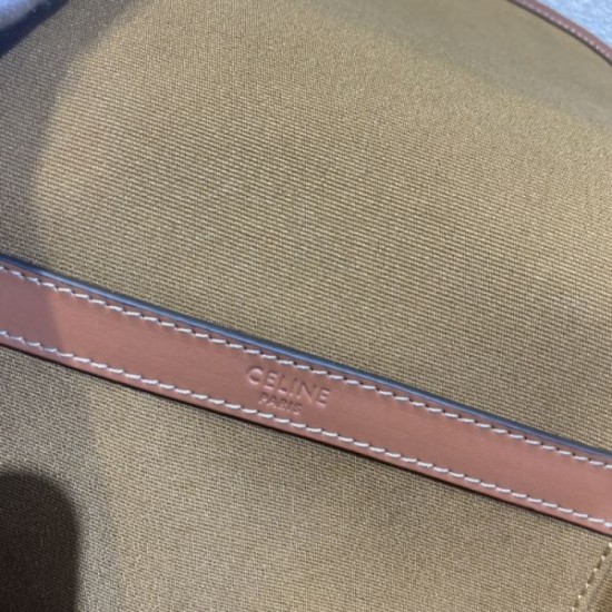 2024SS shoulder bag CELINE that shines with sophisticated charm 2024SS shoulder bag CELINE that shines with sophisticated charm