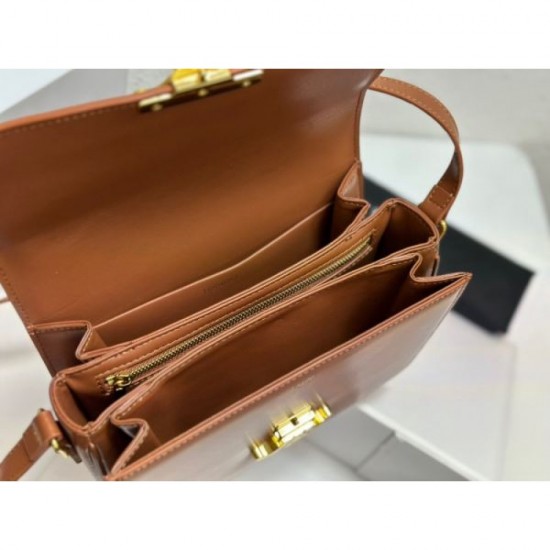 2024SS shoulder bag CELINE that can be used for any occasion 2024SS shoulder bag CELINE that can be used for any occasion