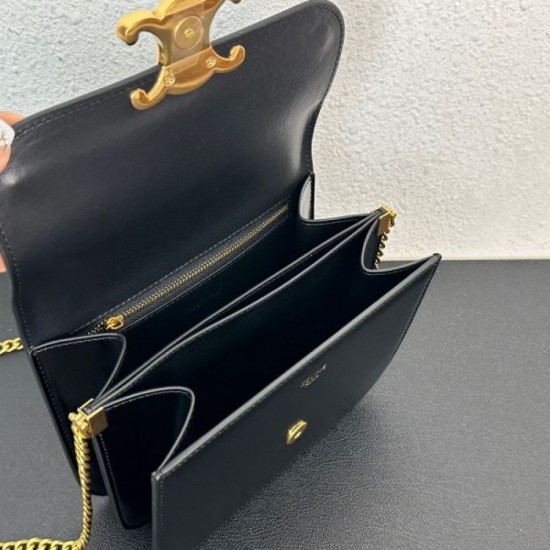 Favorite Style 2024SS Shoulder Bag CELINE Favorite Style 2024SS Shoulder Bag CELINE