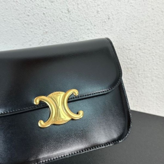 Favorite Style 2024SS Shoulder Bag CELINE Favorite Style 2024SS Shoulder Bag CELINE