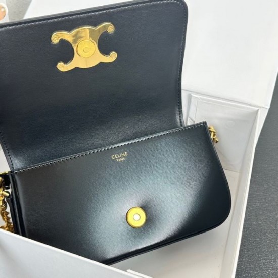 Favorite Design 2024SS Shoulder Bag CELINE Favorite Design 2024SS Shoulder Bag CELINE