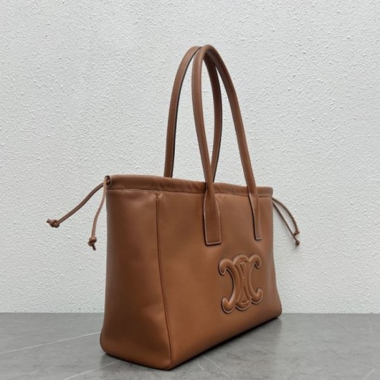 Style that can be used for summer 2024SS tote bag CELINE Style that can be used for summer 2024SS tote bag CELINE